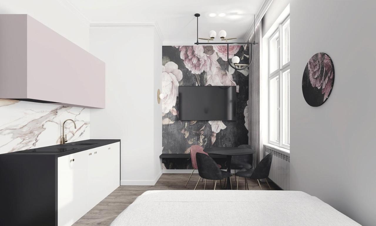Deco Mariacka 8 *